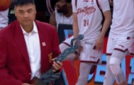 开云-17中12！季后赛开门红！中国男篮新晋第一后卫
