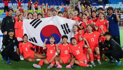 kaiyun-3-0！女足亚洲杯首场惨案，韩国大胜升榜首，中国队首战获好消息